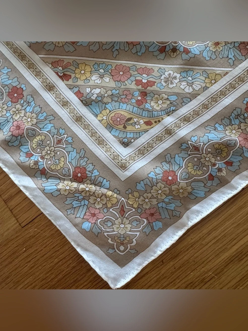 Vintage The Specialty House 100% Silk Paisley Floral Scarf Square Made in Japan